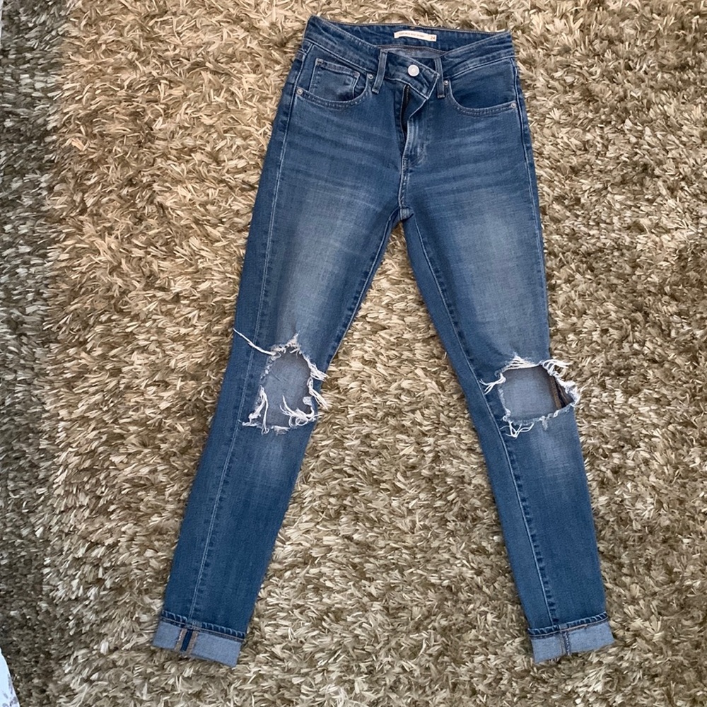 Levis 721 High Rise Skinny size 24